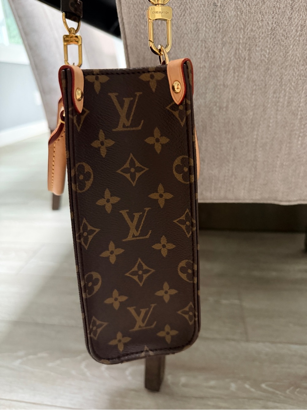 Authentic Louis Vuitton Sac Plat bb - Picture 7 of 16